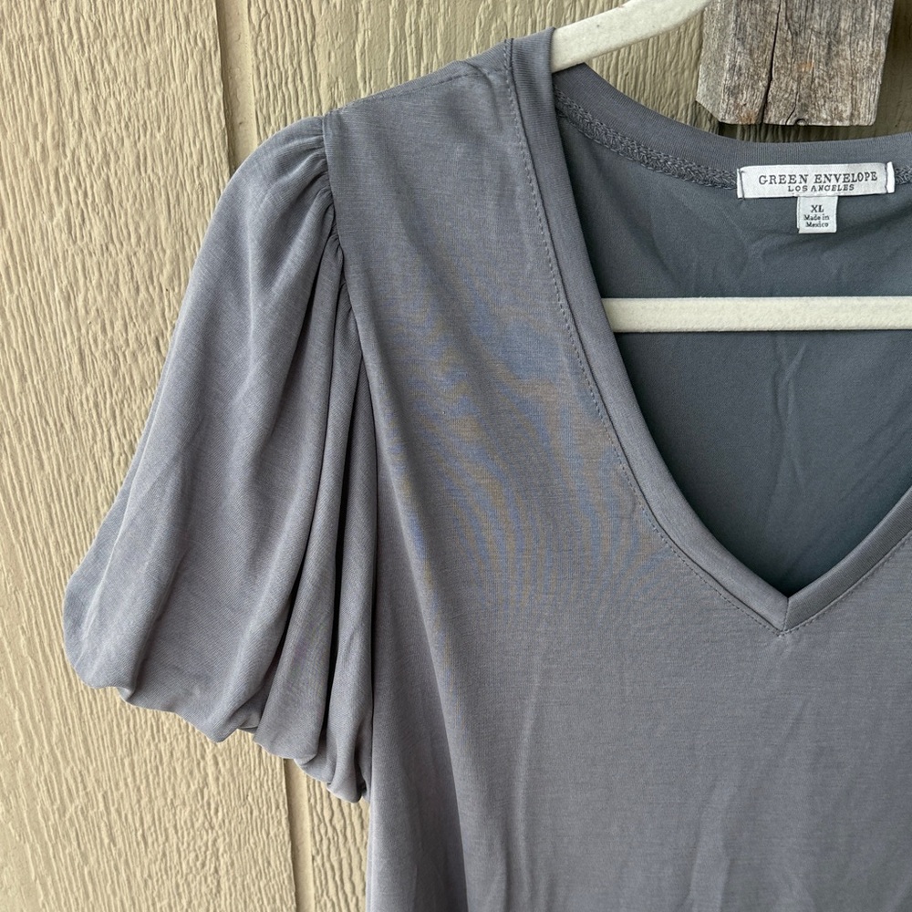 Green Envelope Charcoal V-Neck Puff Sleeve Tee - Picture 4 of 10